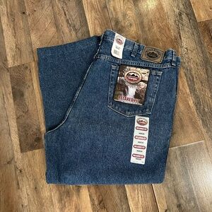 Blue Ridge Wrangler Jeans Men’s 46x30 Relaxed Fit Denim NEW